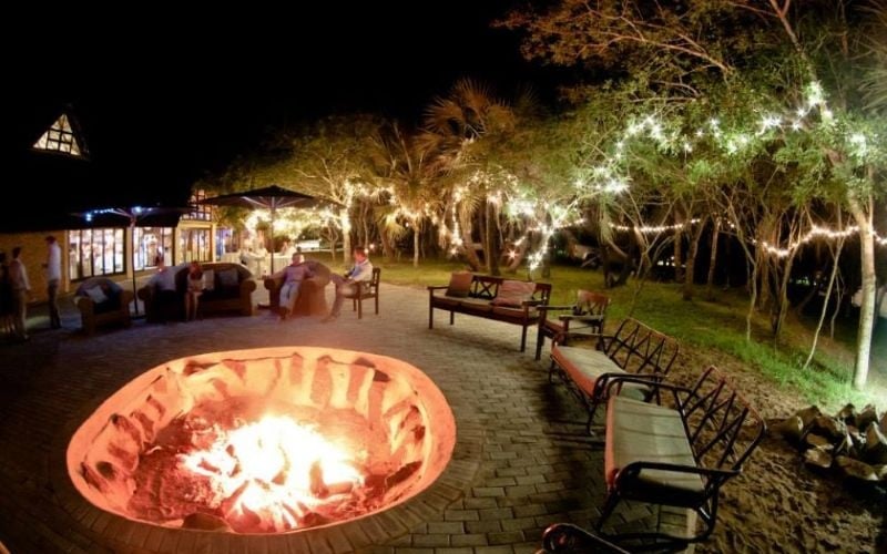 AfriCamps-Bonamanzi-Firepit