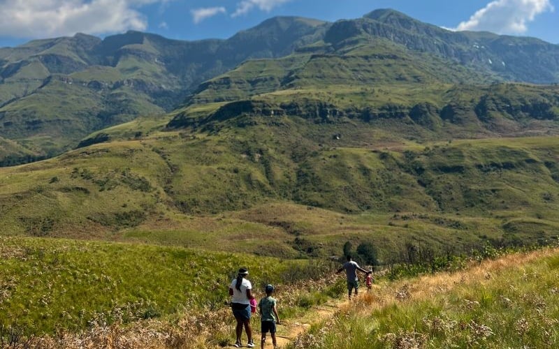 AfriCamps-Champagne-Walkingtrails