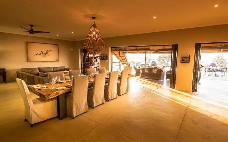 Bagatelle-Dining