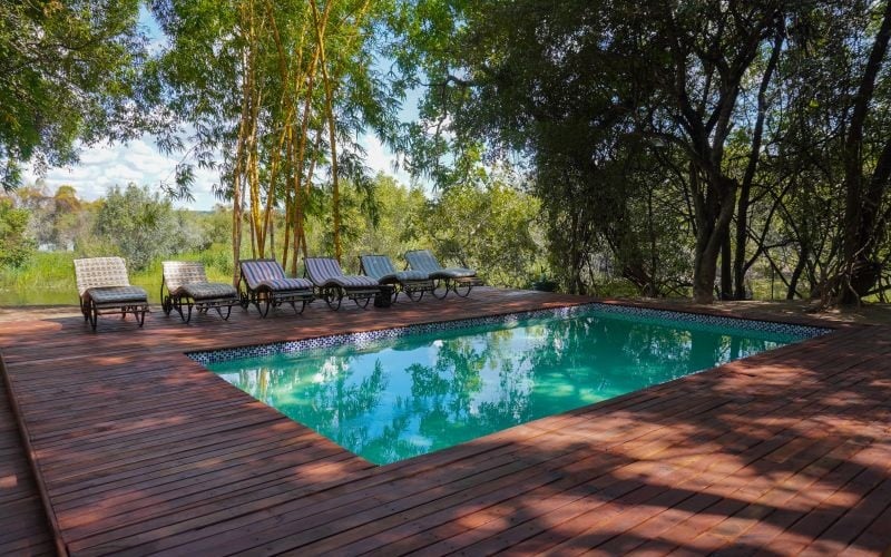 TintswaloSiankaba-Pool