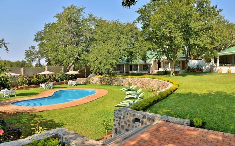 Batonka Guest Lodge