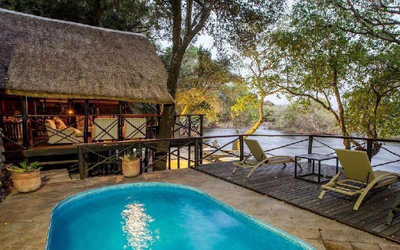 Ichingo Chobe River Lodge