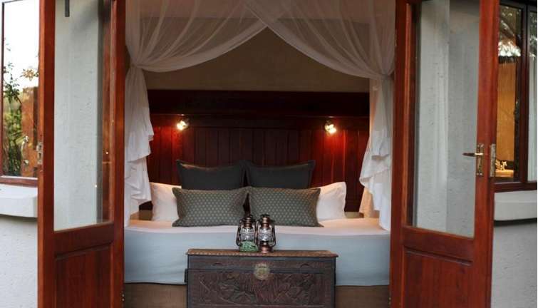 Ivory Wilderness River Rock Lodge