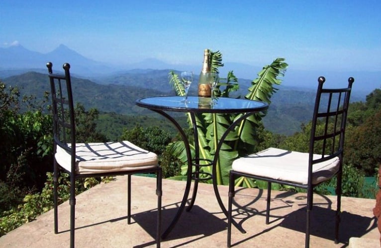 Safari Tour: 12 Day Ugandan Odyssey Tour