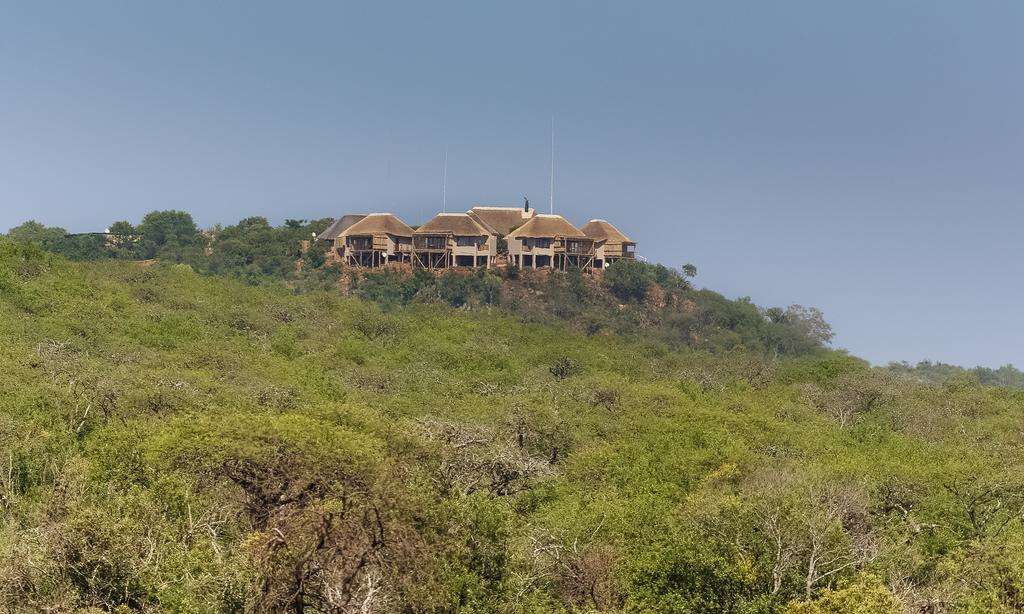 Umzolozolo Safari Lodge