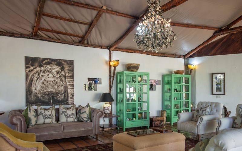 TintswaloSiankaba-Lounge
