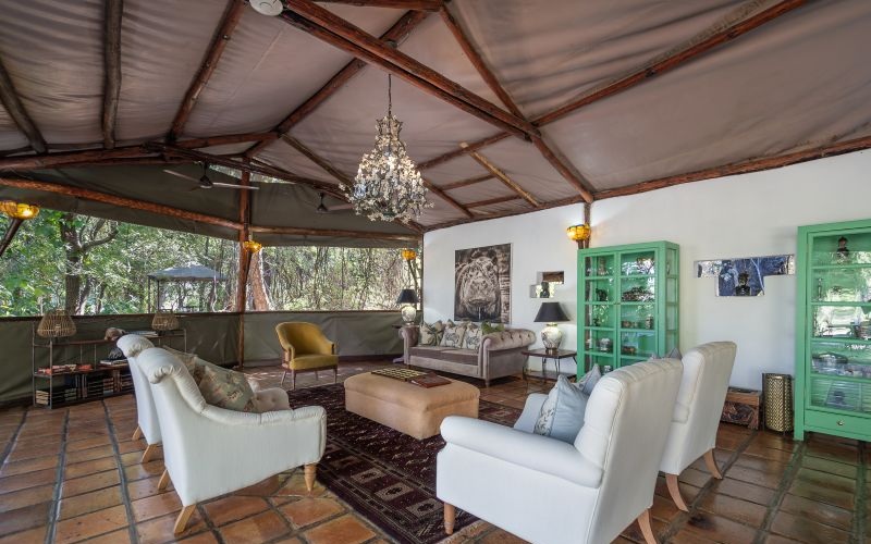 TintswaloSiankaba-Lounge