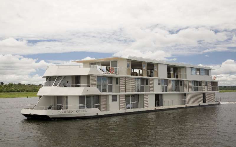 Safari Tour: 3 Night Zambezi Queen - Luxury River Safari (Namibia - Botswana)